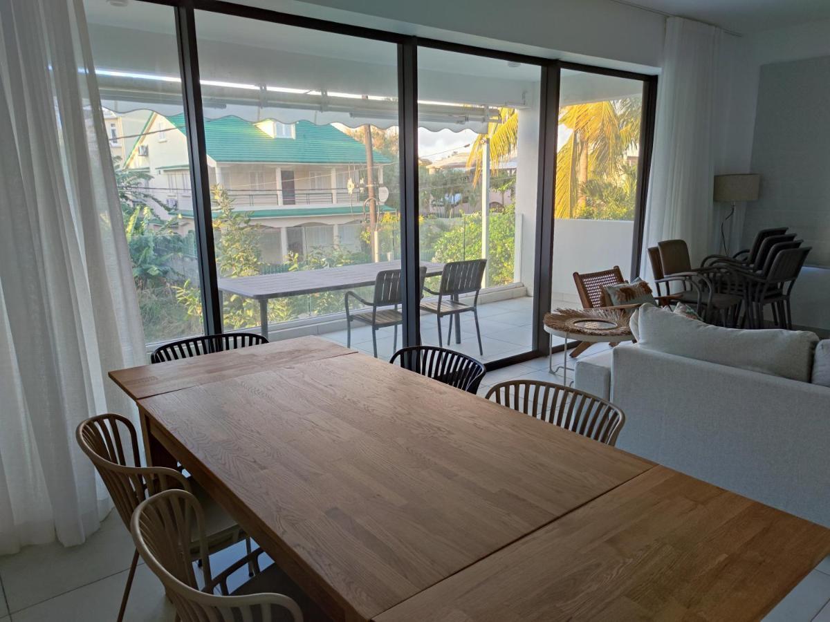 Appartement neuf à Trou-aux-Biches Extérieur photo