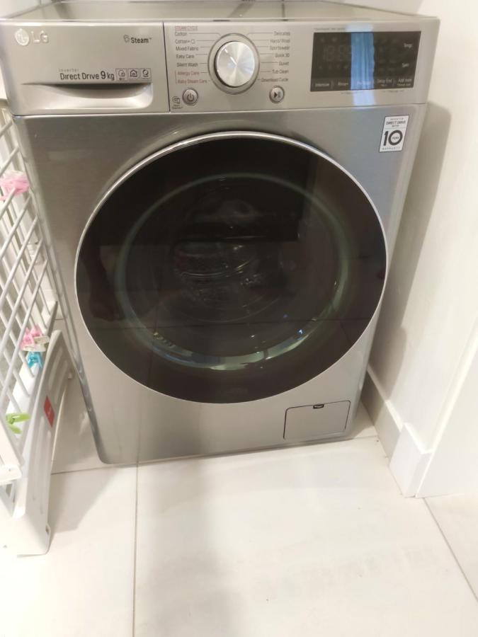 Appartement neuf à Trou-aux-Biches Extérieur photo
